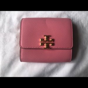 Tory Burch Kira Foldable Medium Wallet